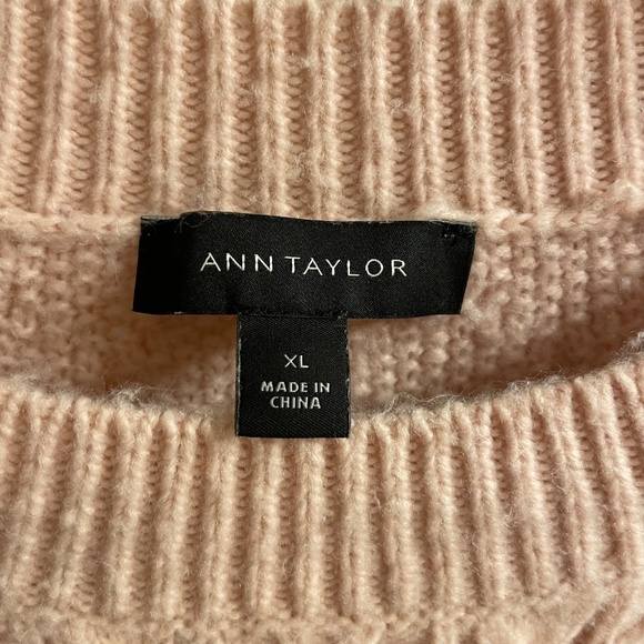 Ann Taylor Women's XL Pink Sweater - Picture 5 of 7